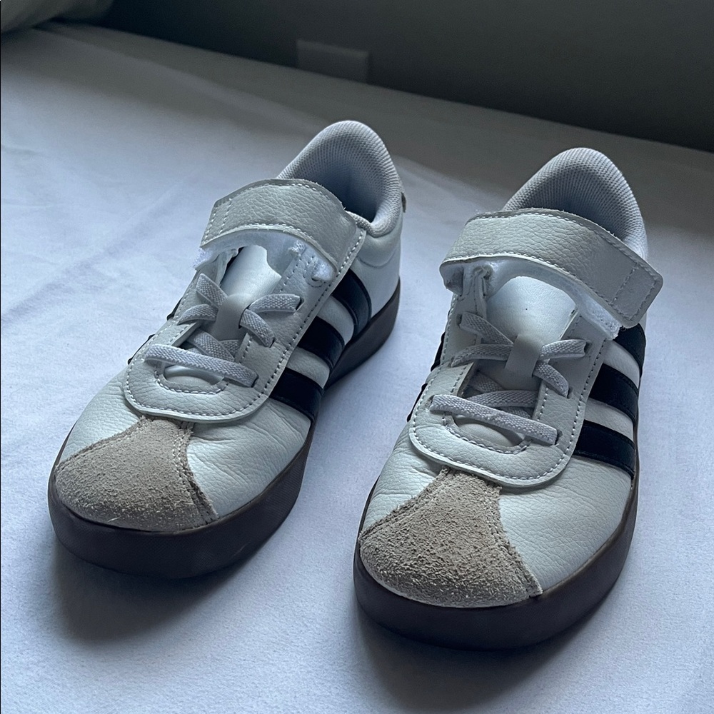 Adidas Kids size 2 White and Black Sneakers